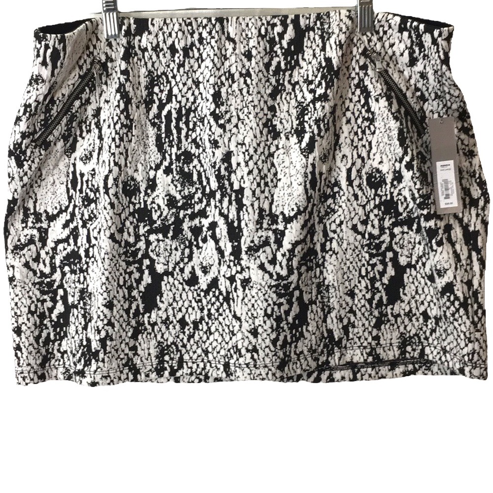 Apt 9 Mini Skirt